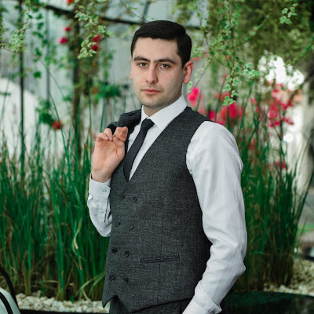 Meet your Posher, Mikayel